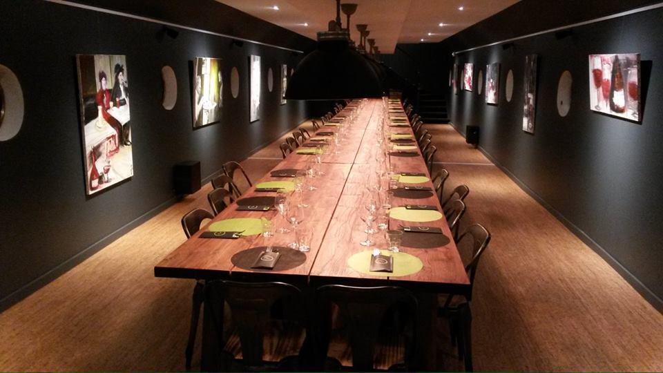 Architecte péniche Restaurant. Frédéric Wetzel Architecte. Aménagement péniche restaurant. Paris architecte. Transformation péniche bar restaurant