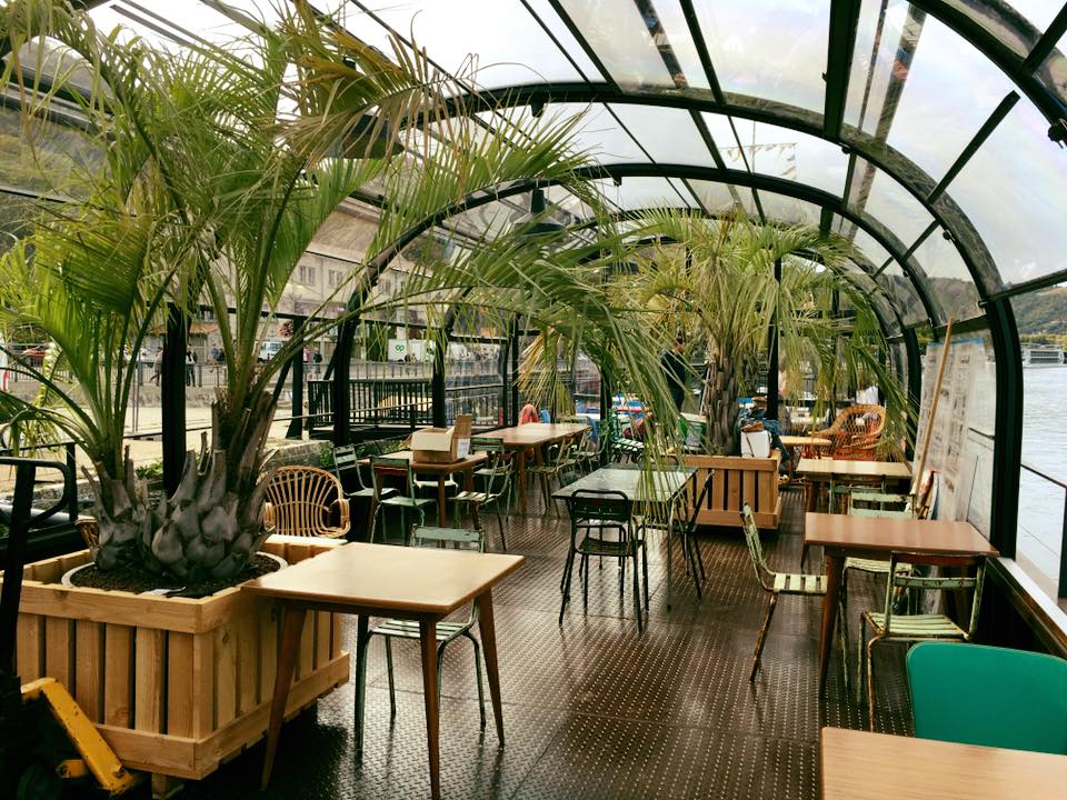 Transformation péniche restaurant. Péniche bar architecte. Transformation péniche architecte. Peniche bar seine. Modification péniche architecte. Architecte péniche