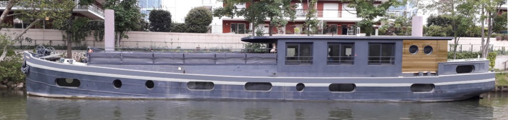 Transformation péniche Levallois. Aménagement péniche architecte. Frédéric Wetzel Architecte naval Paris. Aménagement soute péniche. Surélévation péniche.