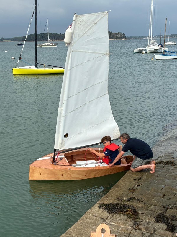 construction amateur voilier voilier contreplaqué voilier enfant remorque voilier vélo